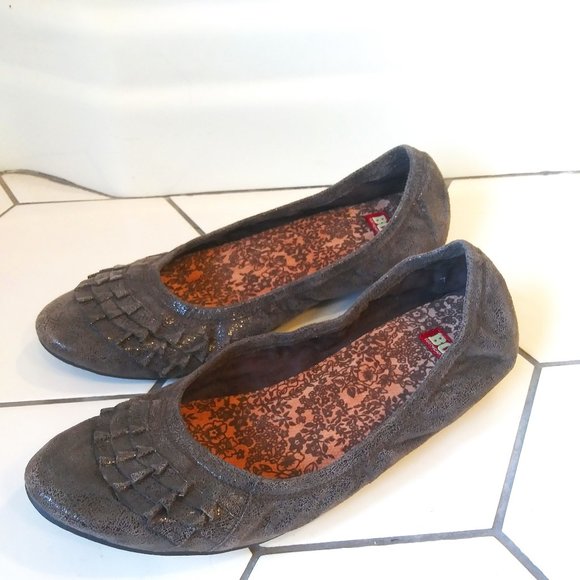 BC Footwear Brown & Black Leather Sparkly Flats with Ruffles, Size 7,  NWOT - Picture 1 of 9